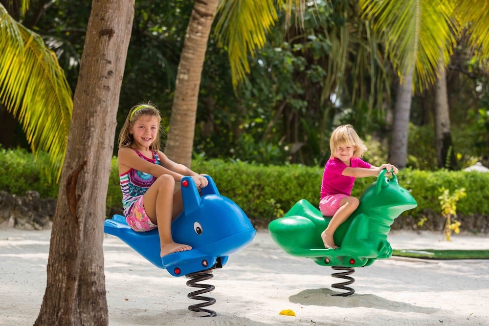 어린이 놀이 공간 - 야외