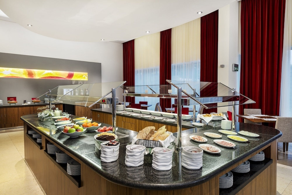 뷔페 아침 식사