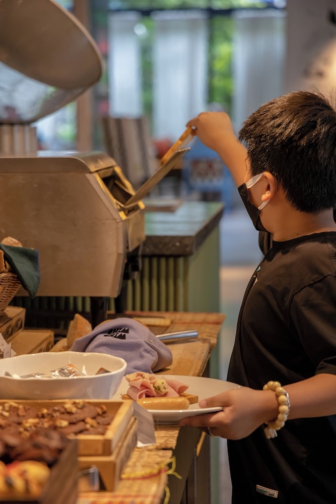 뷔페 아침 식사