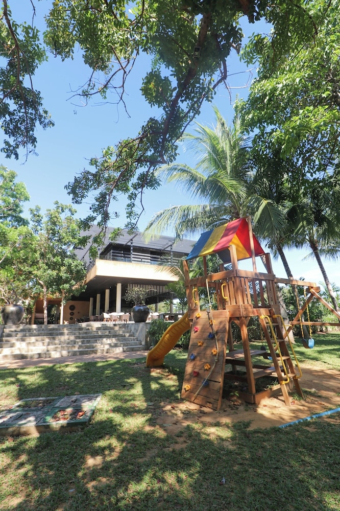 어린이 놀이 공간 - 야외