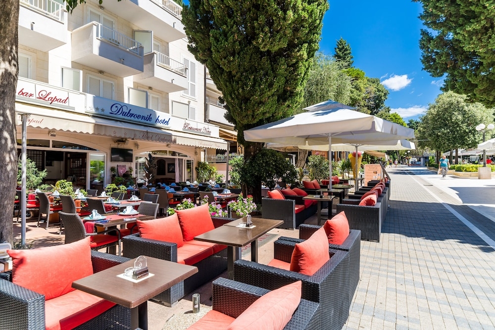 숙박 시설 정면