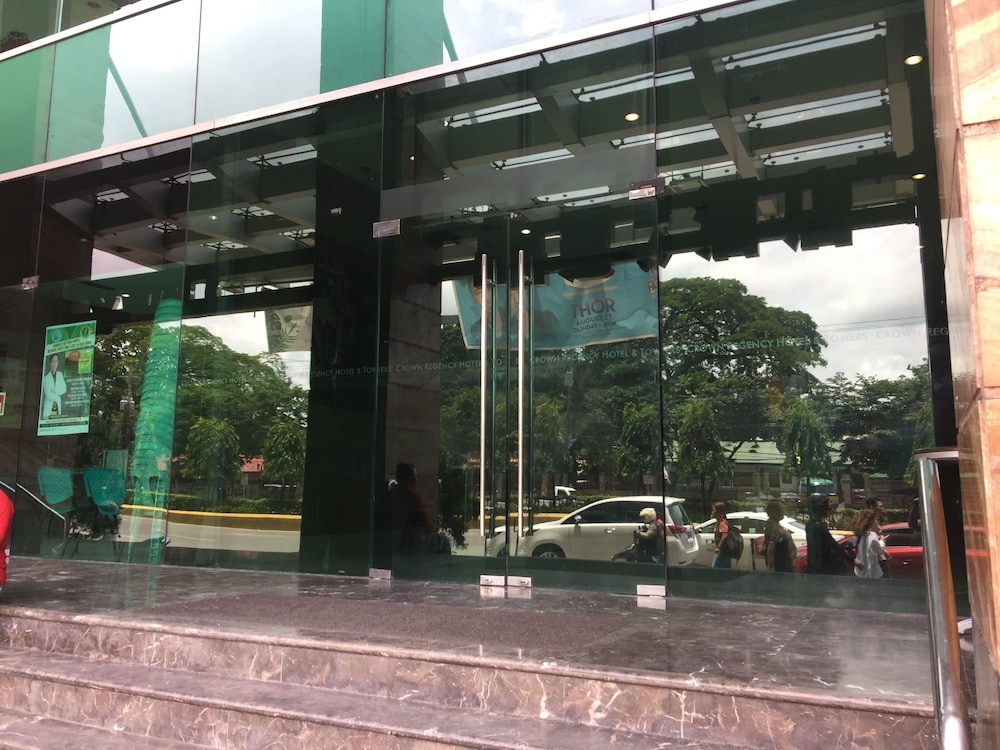 숙박 시설 입구