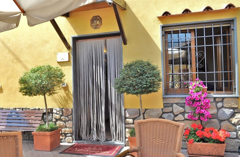 숙박 시설 입구