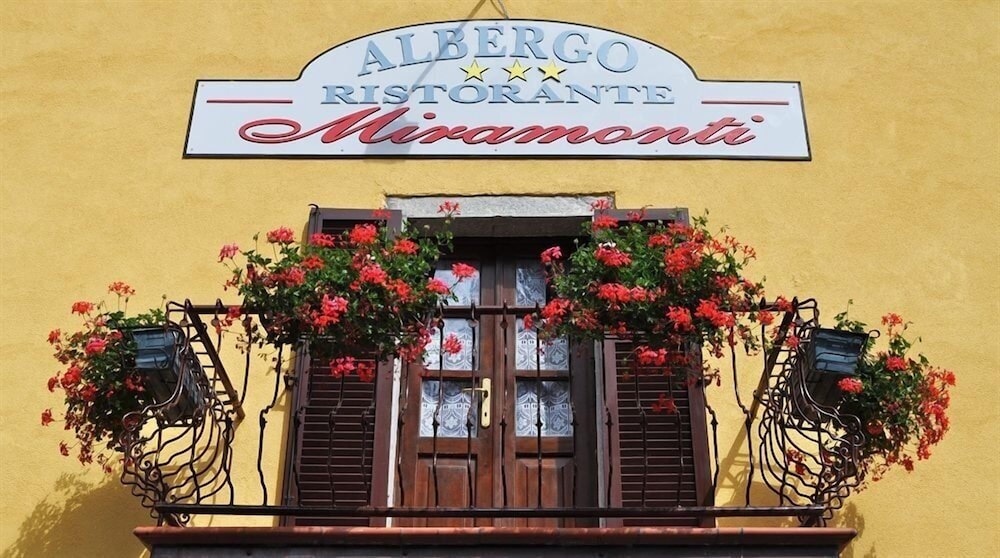 숙박 시설 정면