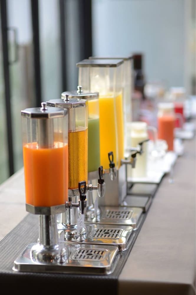 뷔페 아침 식사