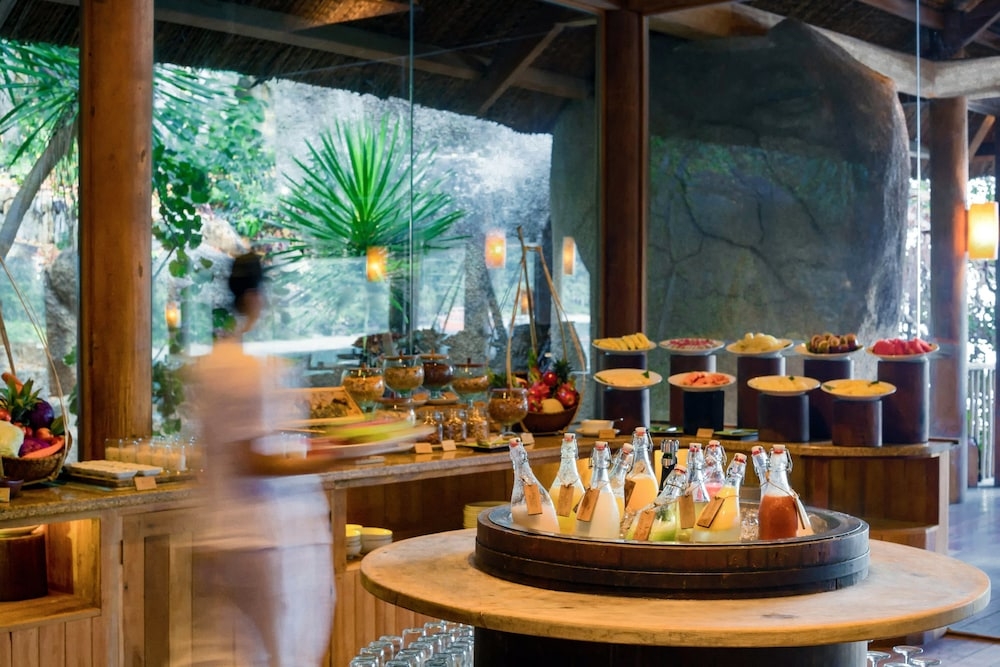 뷔페 아침 식사