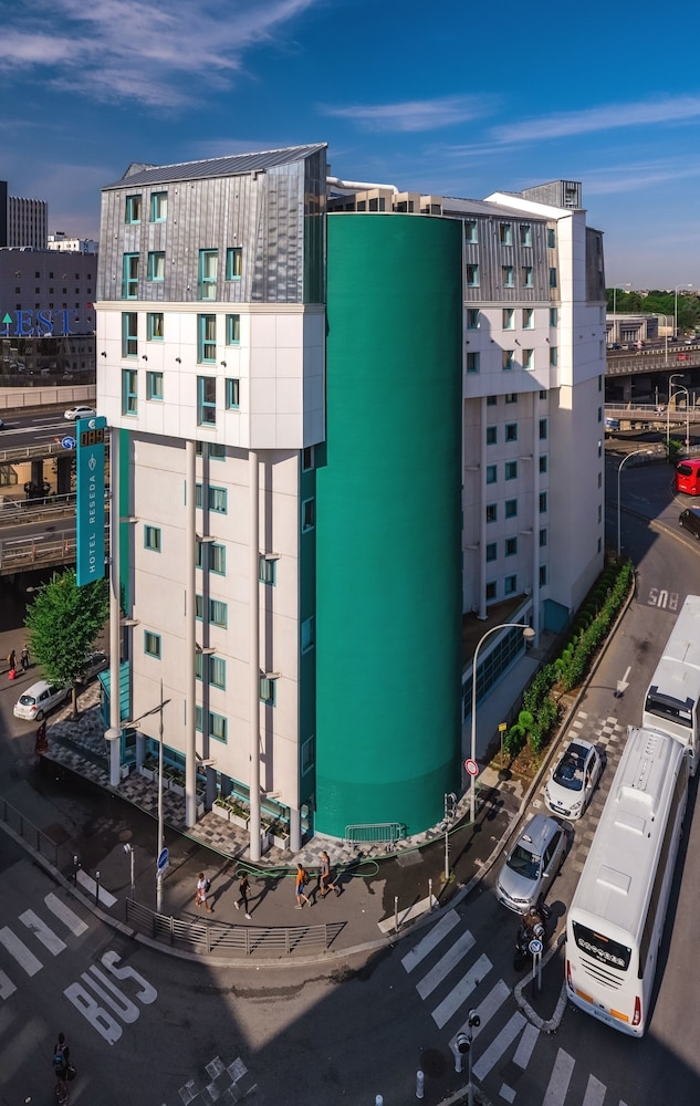 숙박 시설 정면