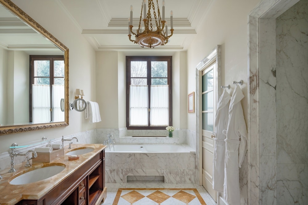 숙박 시설 내 편의 시설/서비스