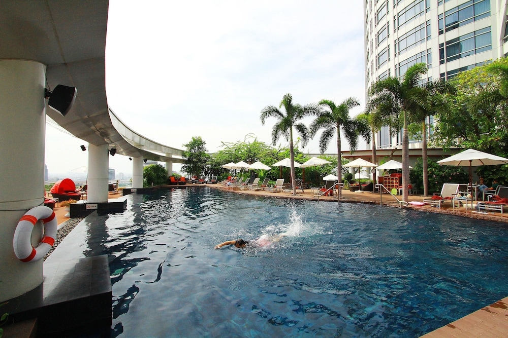 실내/야외 수영장