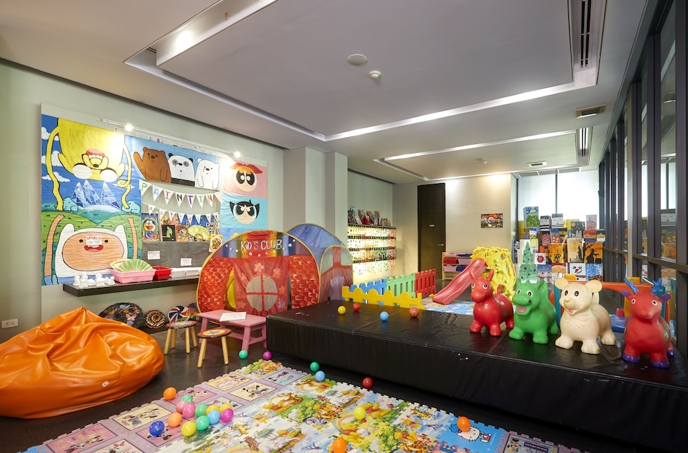 어린이 놀이 공간 - 실내