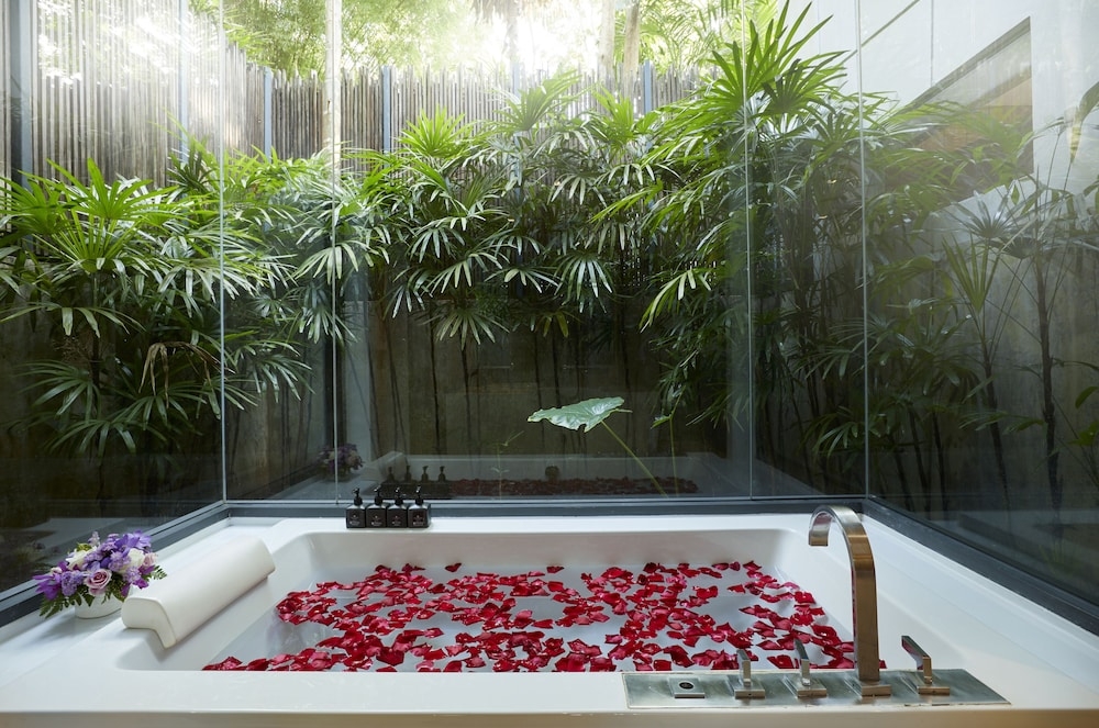 전용 스파 욕조