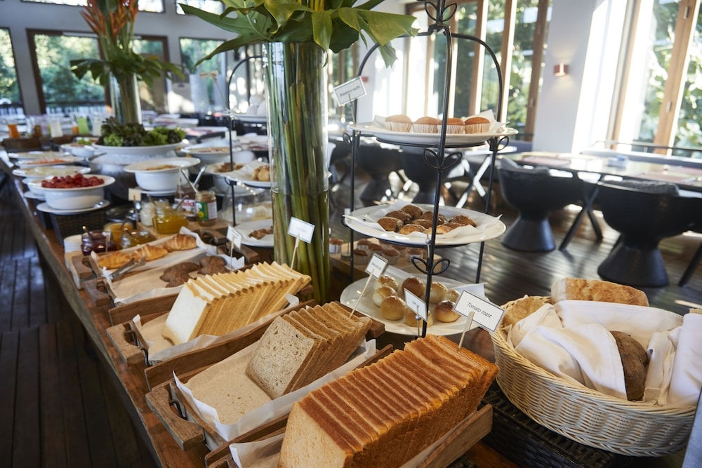 뷔페 아침 식사