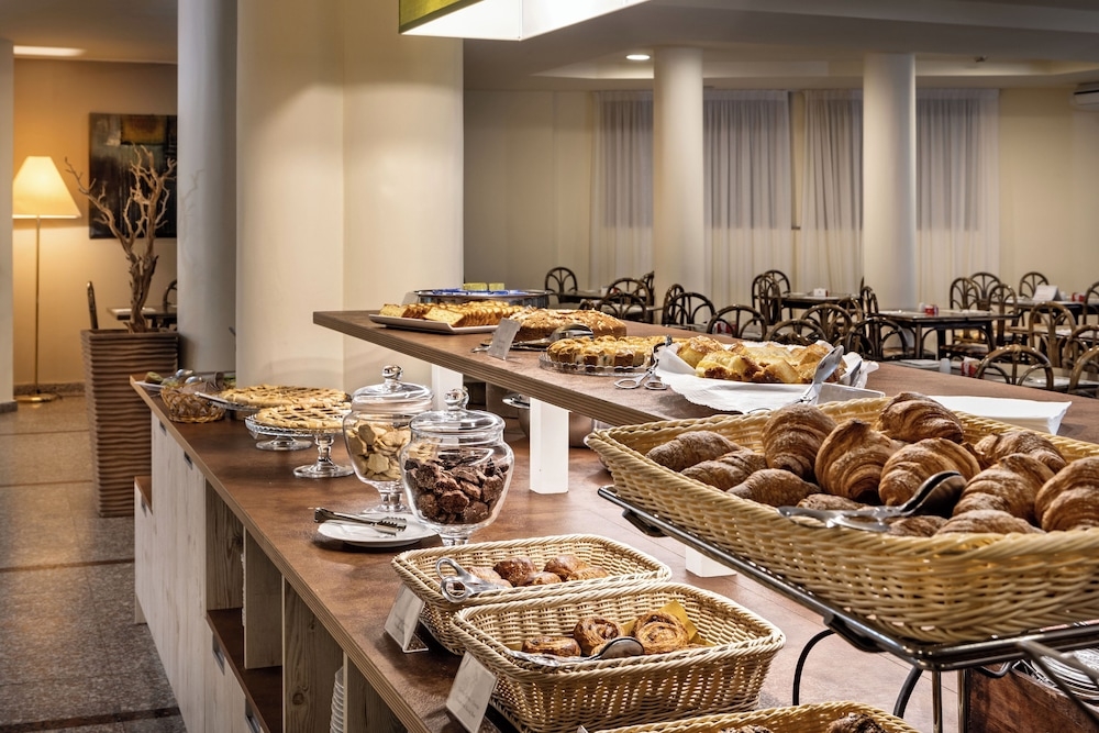 뷔페 아침 식사