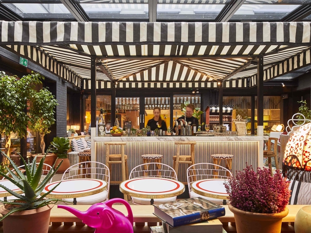 바(숙박 시설 내)