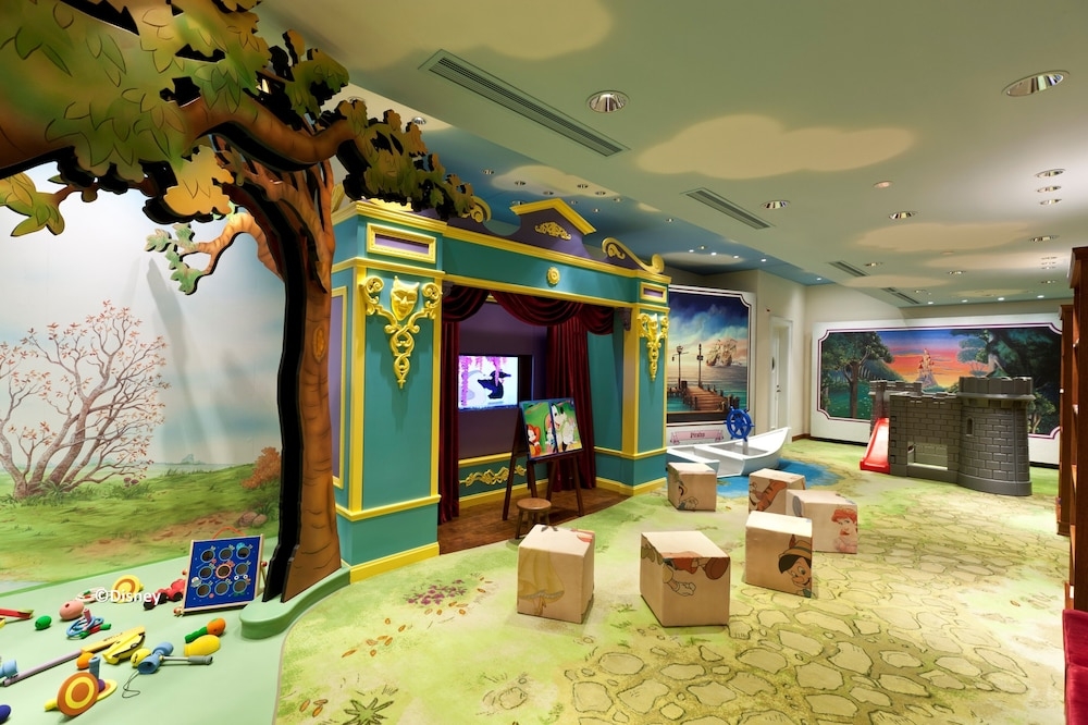 어린이 놀이 공간 - 실내