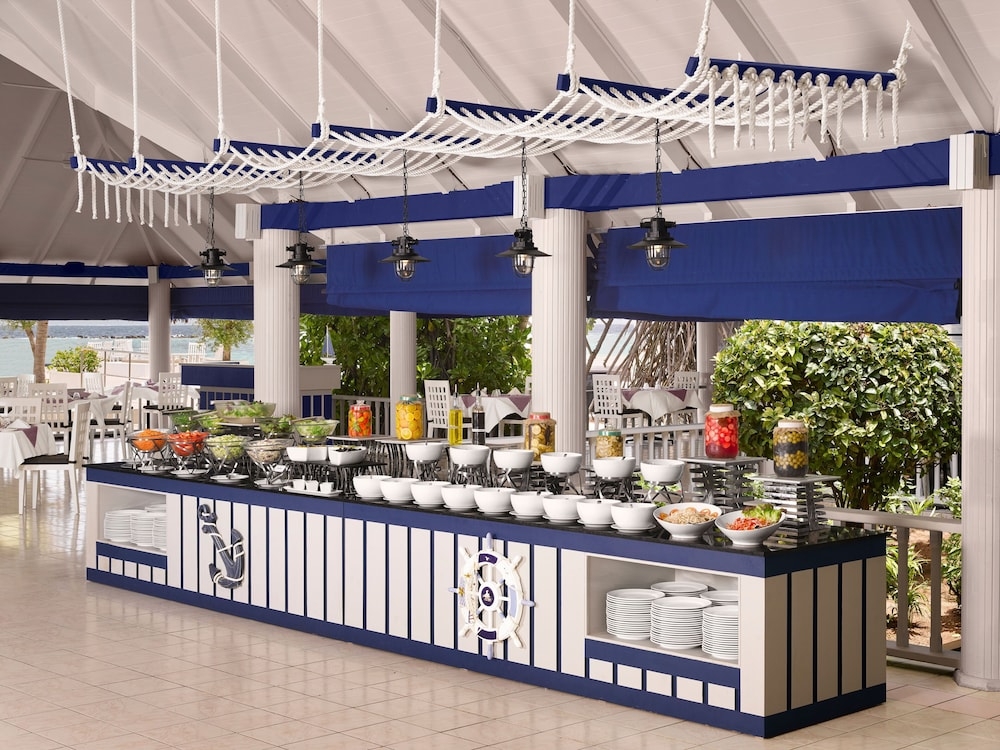 뷔페 아침 식사