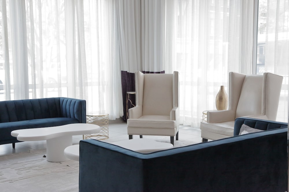 로비 좌석 공간