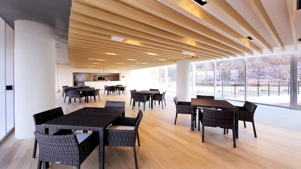 바(숙박 시설 내)