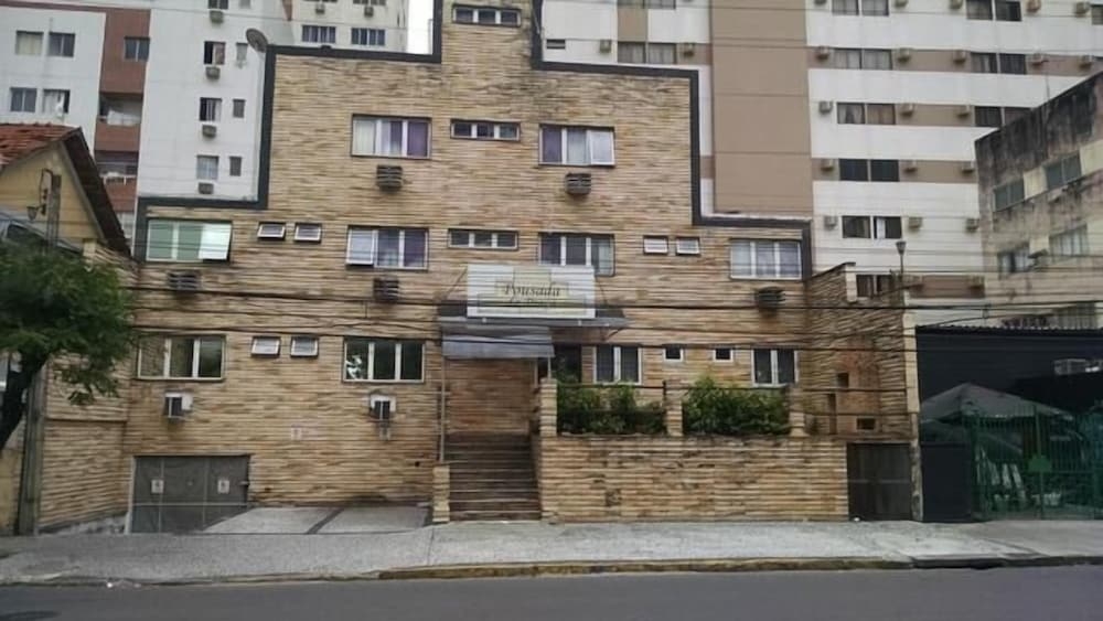 숙박 시설 입구