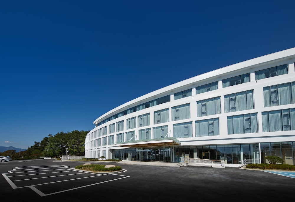 숙박 시설 정면