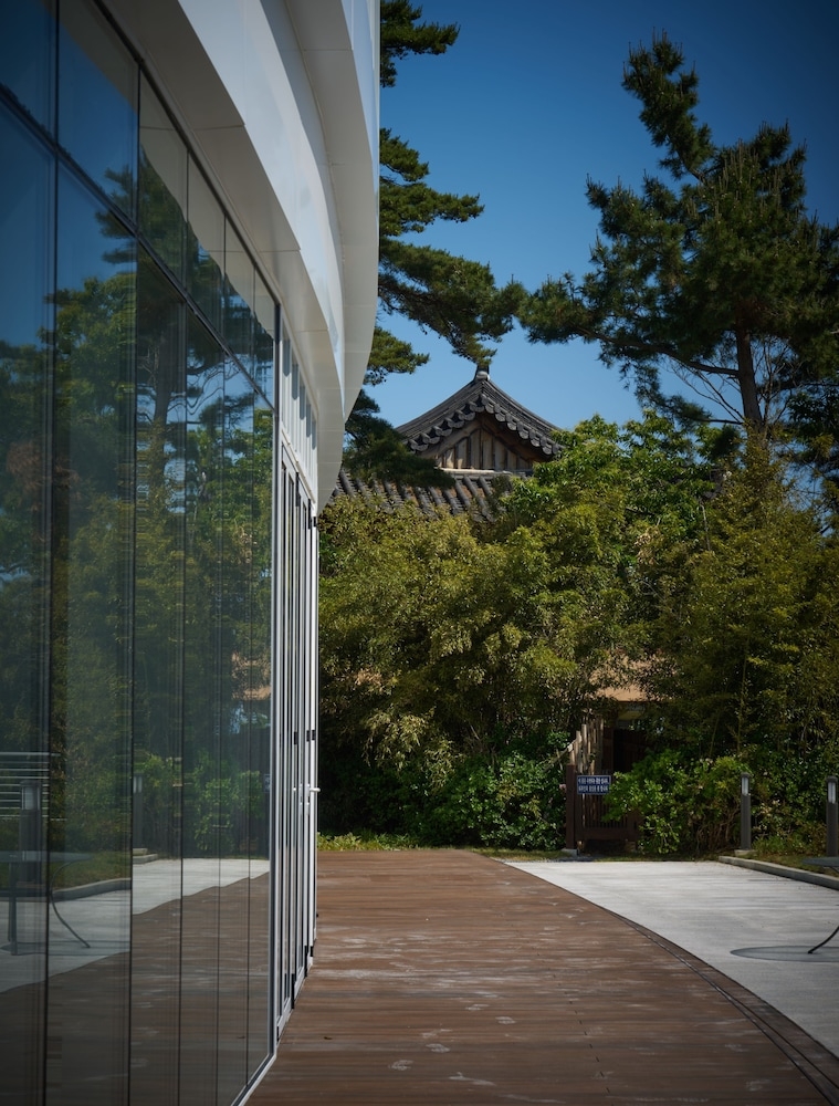 숙박 시설 구내