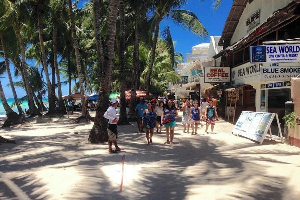 숙박 시설 구내