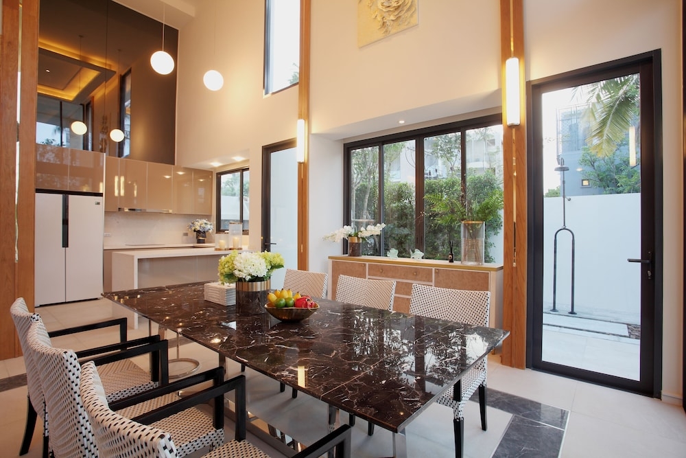 객실 내 식사 공간