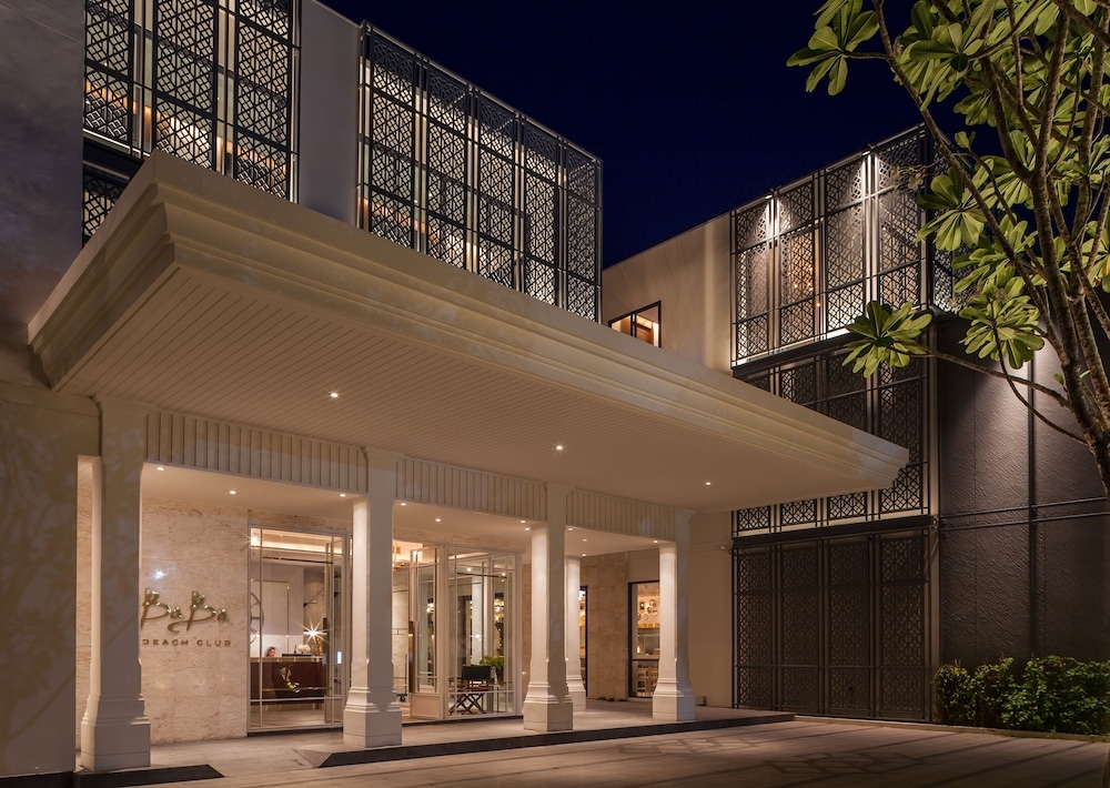 숙박 시설 입구