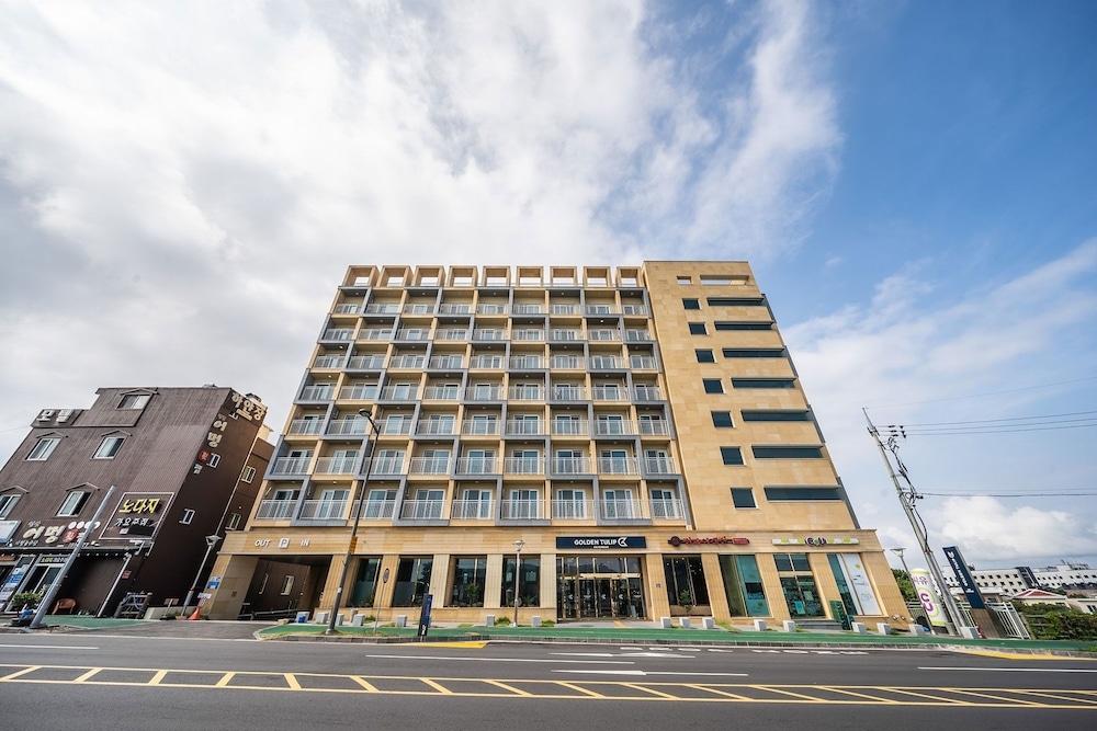 숙박 시설 정면