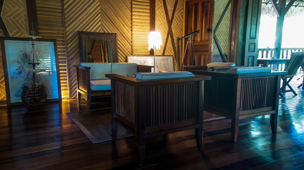 로비 좌석 공간