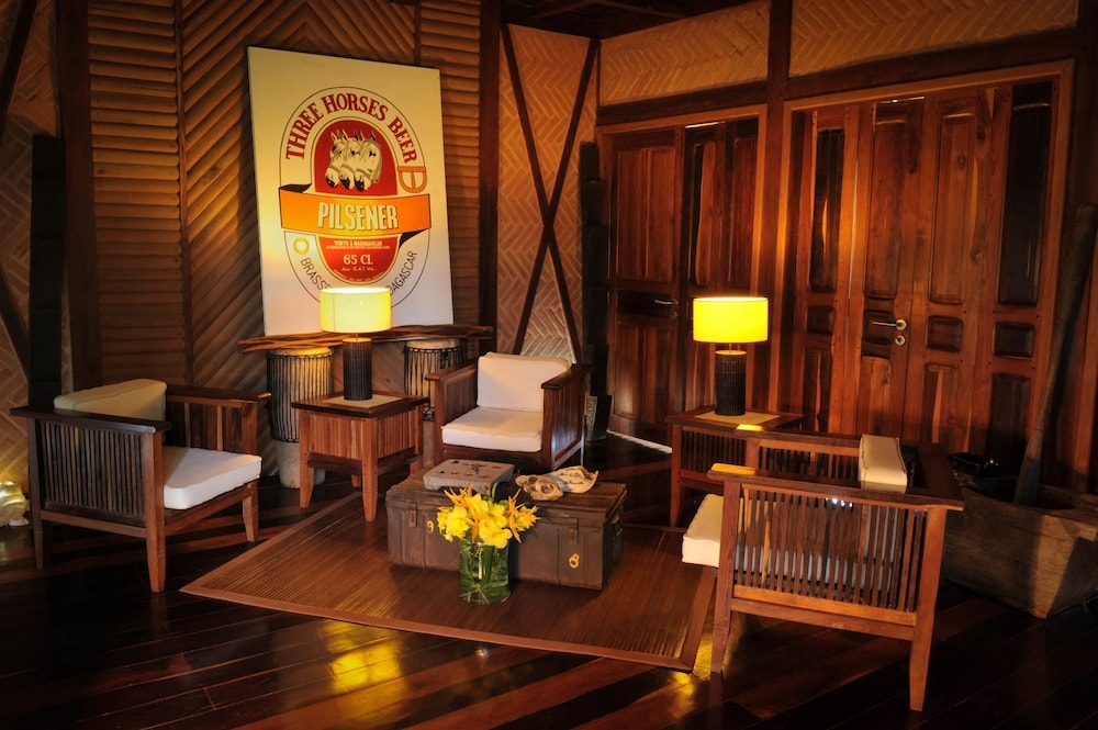 로비 좌석 공간