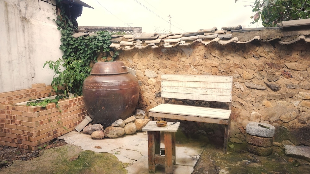 숙박 시설 구내