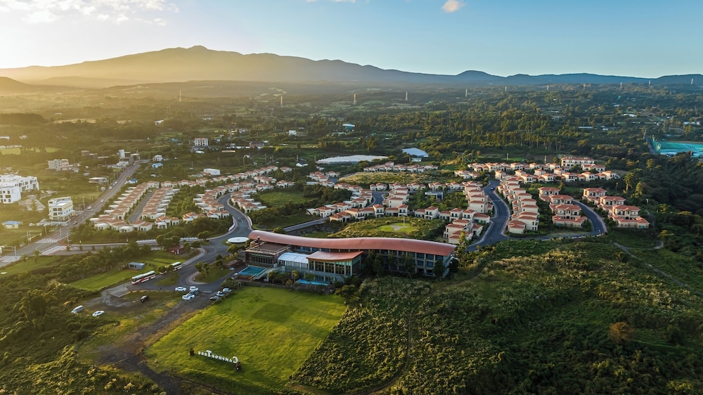 숙박 시설에서 보는 주변 전망
