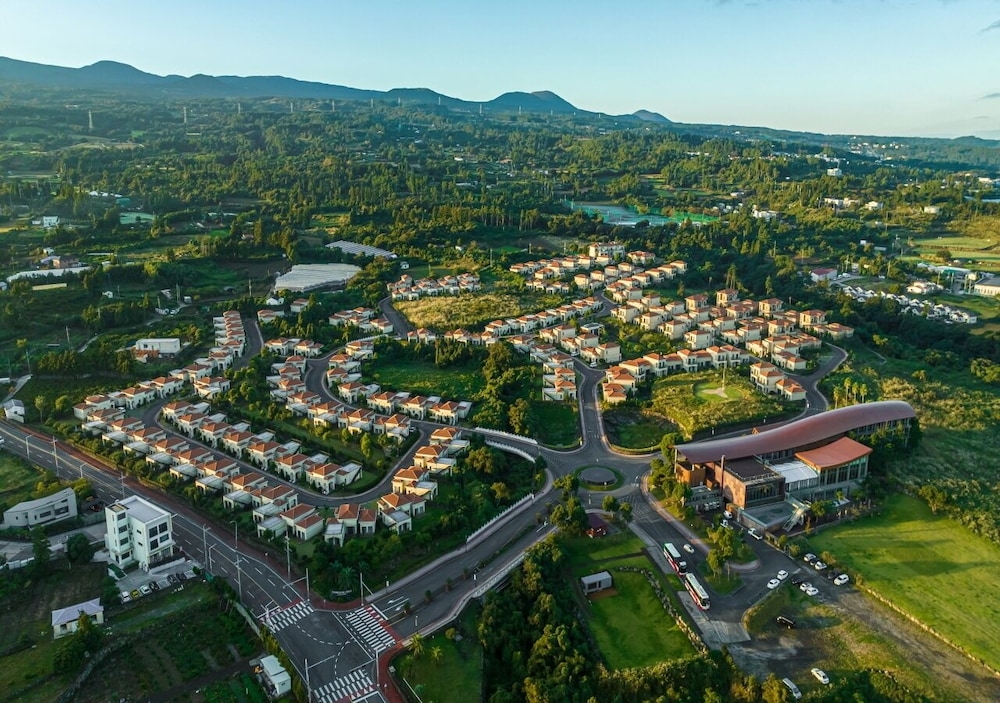 숙박 시설에서 보는 주변 전망