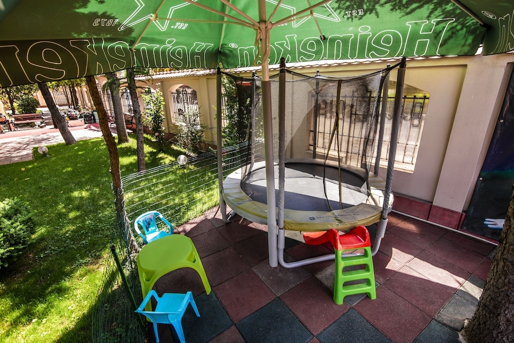 어린이 놀이 공간 - 야외