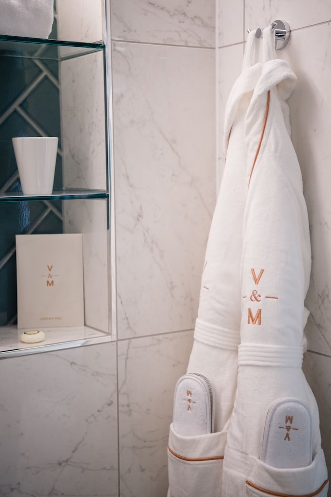 욕실 편의 시설