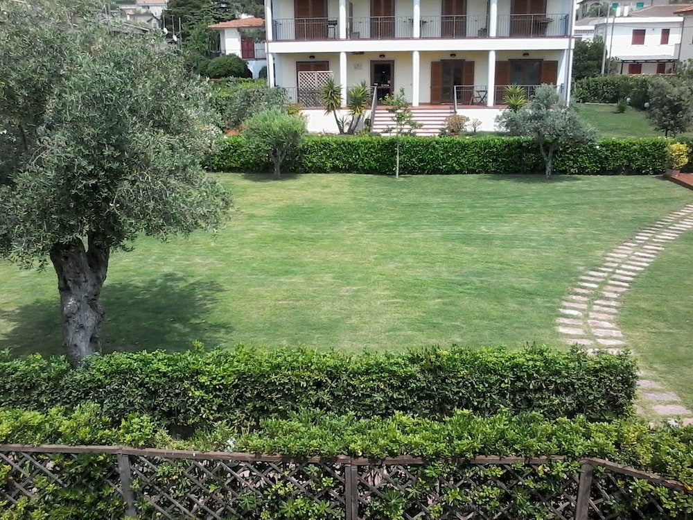 숙박 시설 구내