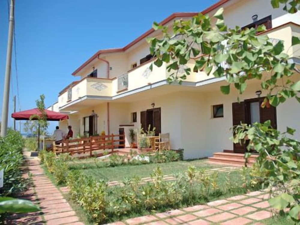 숙박 시설 정면