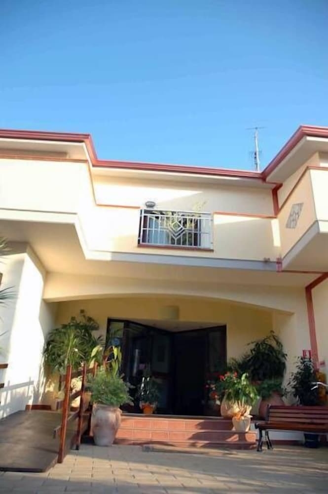 숙박 시설 입구