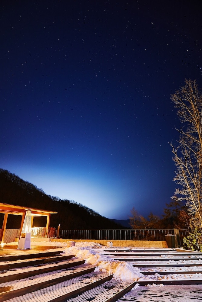 숙박 시설에서 보는 시내 전망