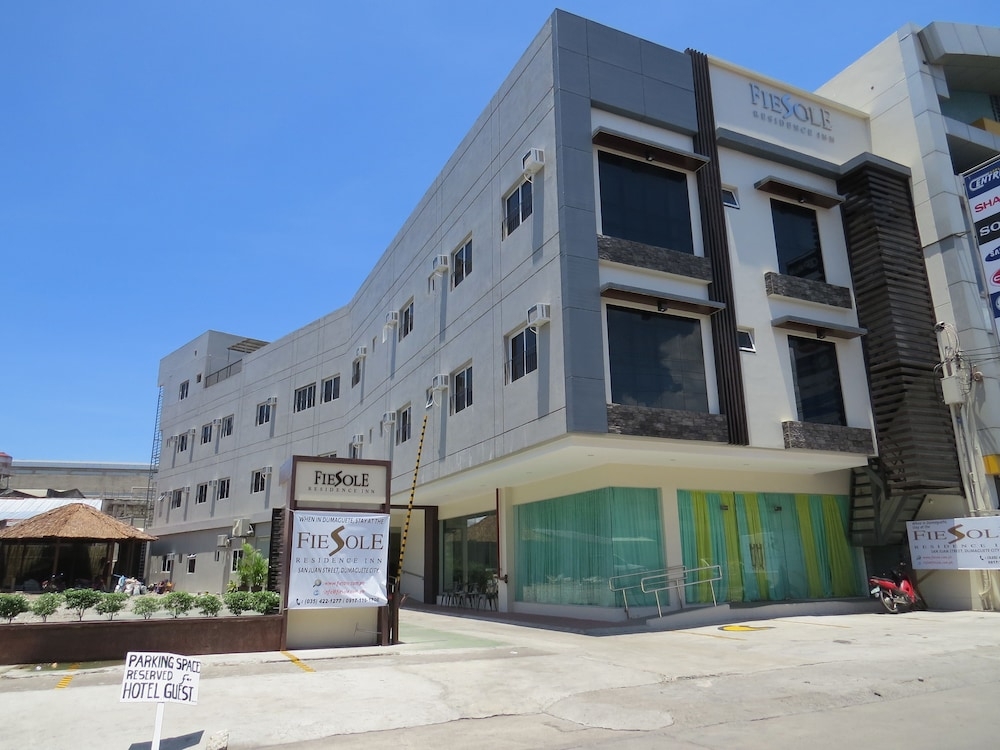 숙박 시설 정면