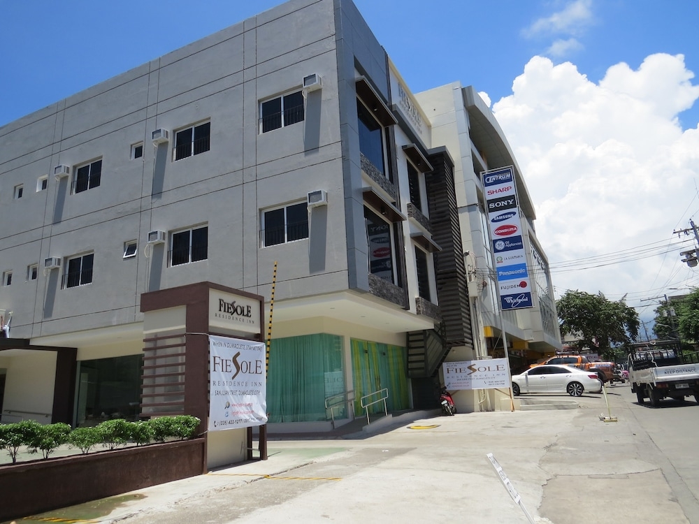 숙박 시설 정면