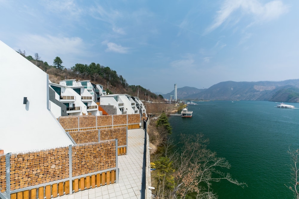 숙박 시설의 전망