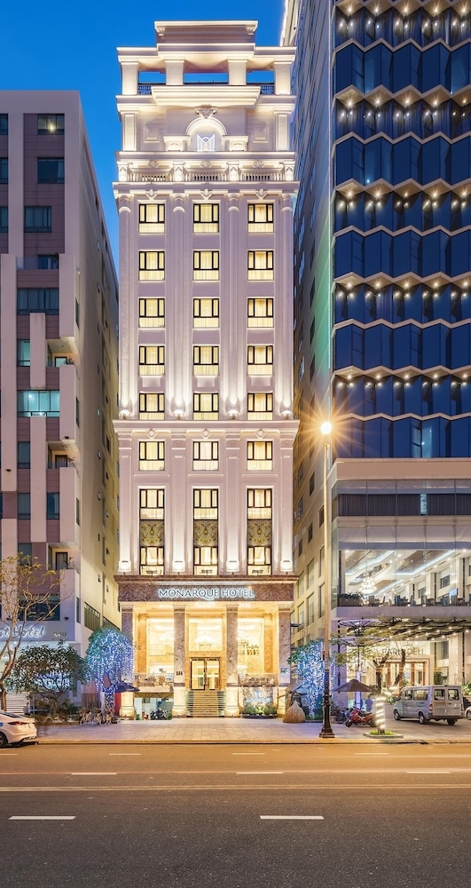 숙박 시설 정면