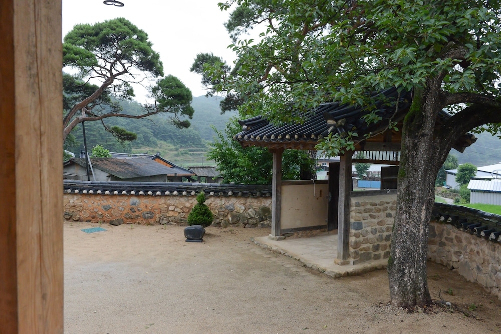 숙박 시설 구내