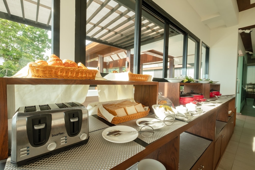 뷔페 아침 식사