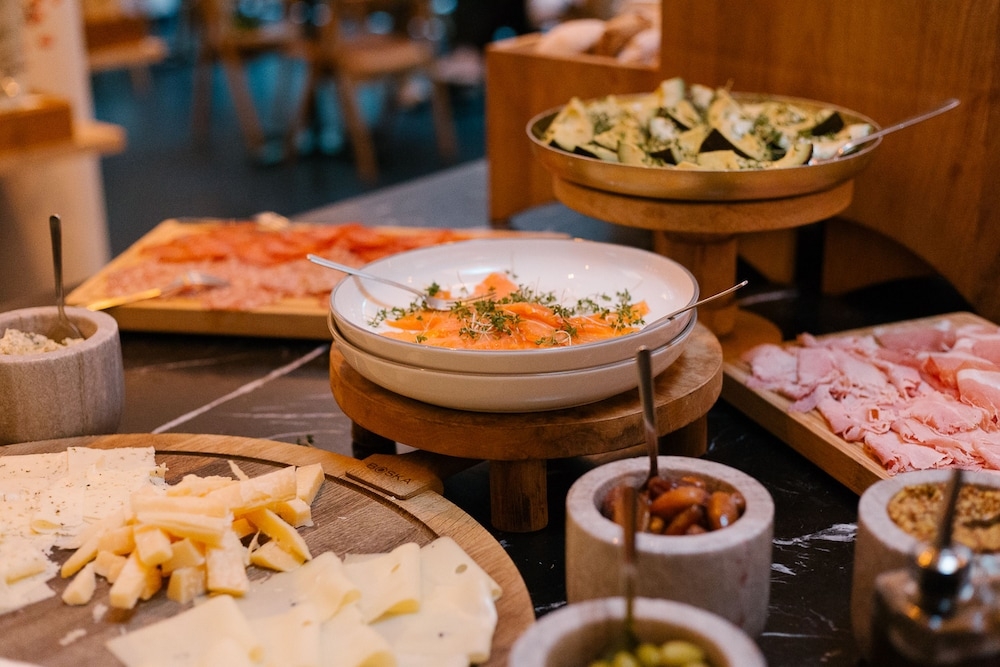 뷔페 아침 식사