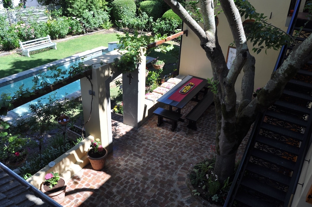 숙박 시설 구내