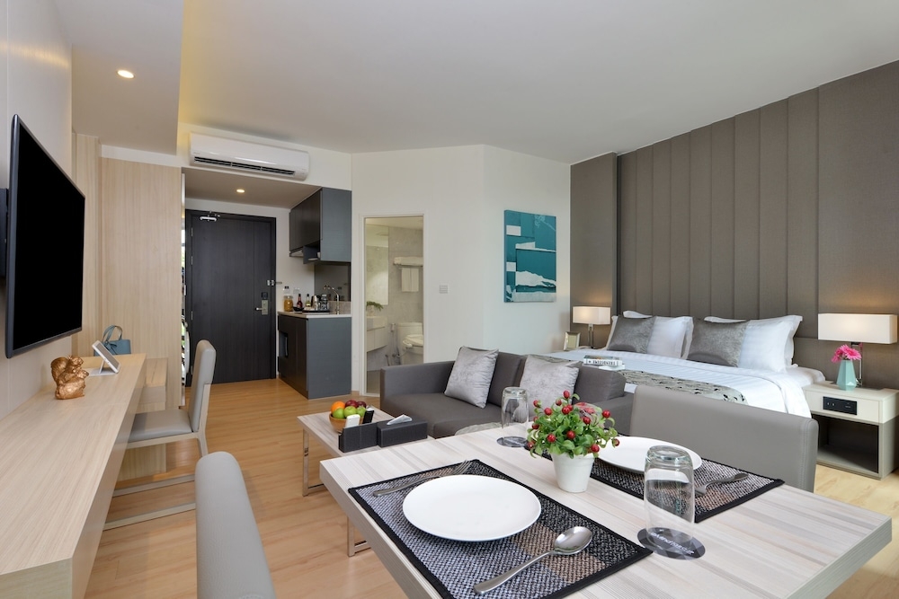 객실 내 식사 공간