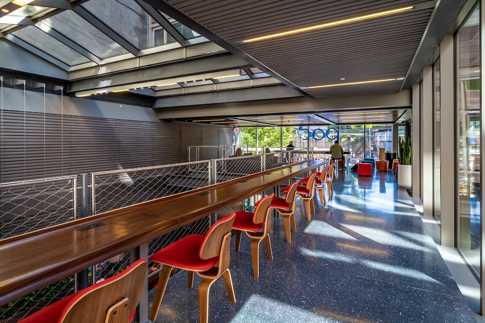 로비 좌석 공간